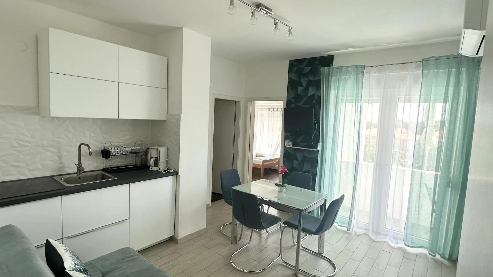 Residenz Benni 3 Mit Beheiztem Grossem Pool Apartment Medulin Croatia